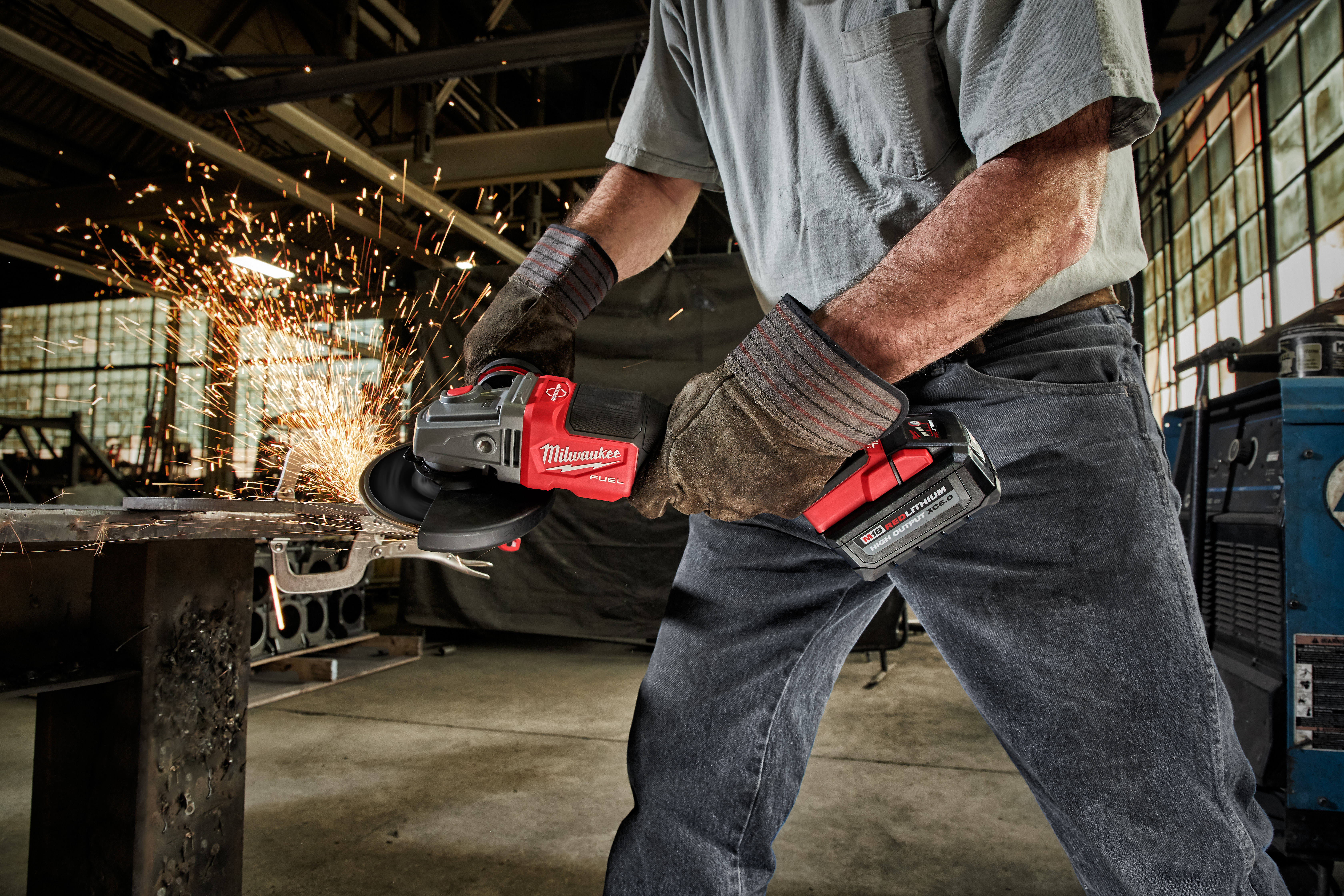 Milwaukee M18 FUEL Lithium-Ion 4-1/2 In. - 6 In. Brushless Braking