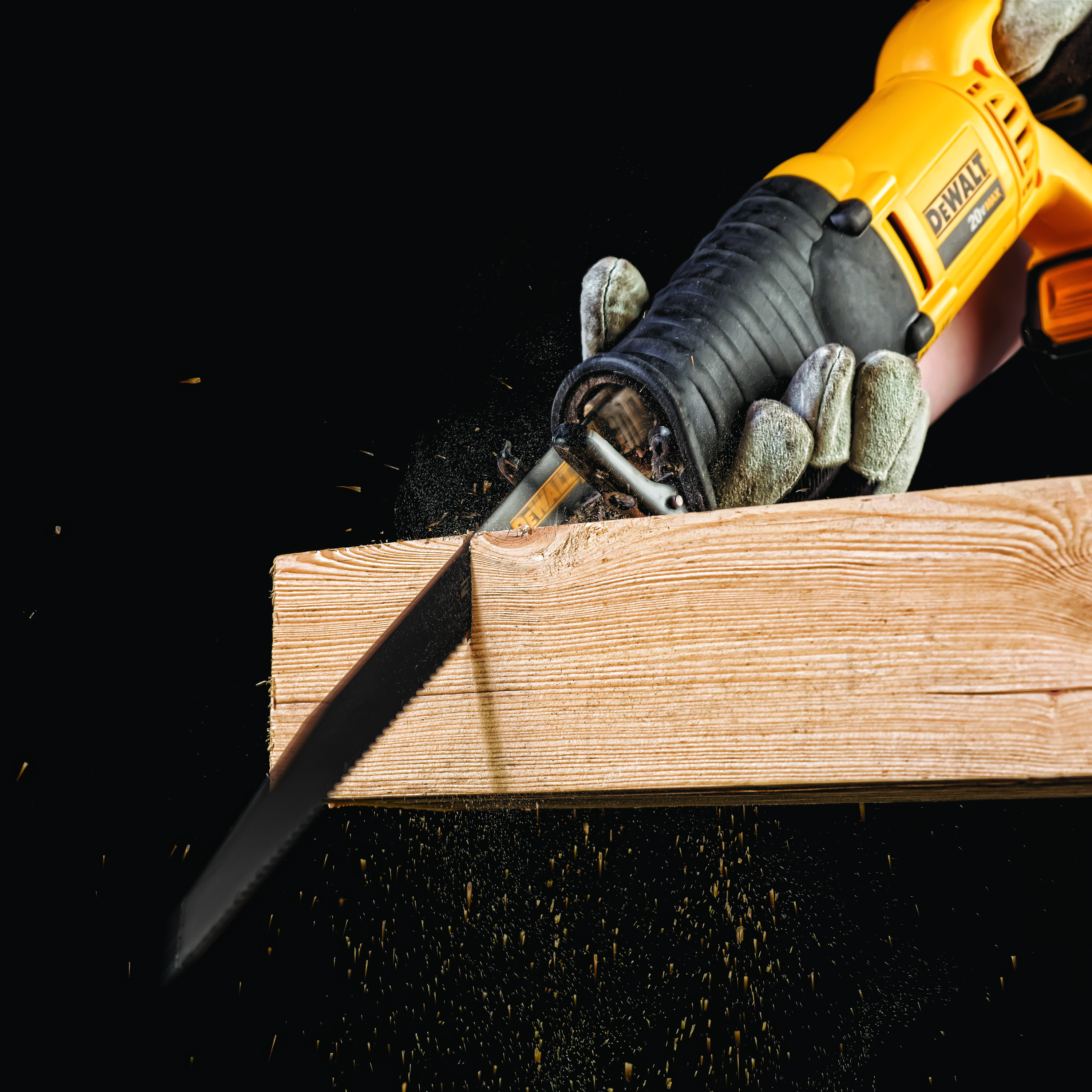 X5) DWAR156CT-3 DEWALT Elite Series 12 In. 6 TPI Wood/Nails Recip Saw - View #3