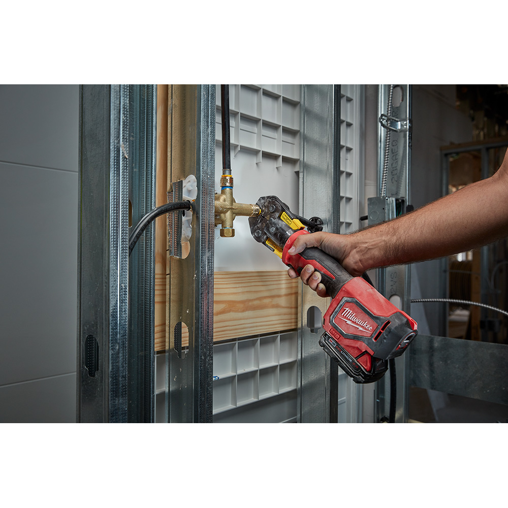 M18 Short Throw Press Tool w/ Viega PureFlow Jaws | Milwaukee Tool