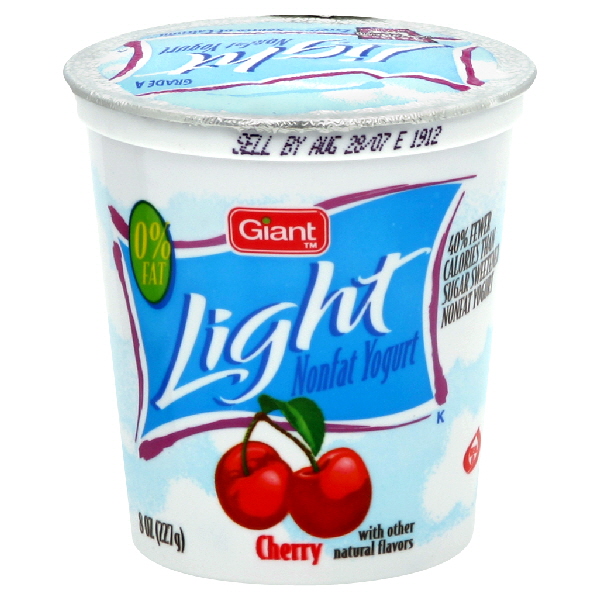 Giant Light Nonfat Yogurt 8 Oz