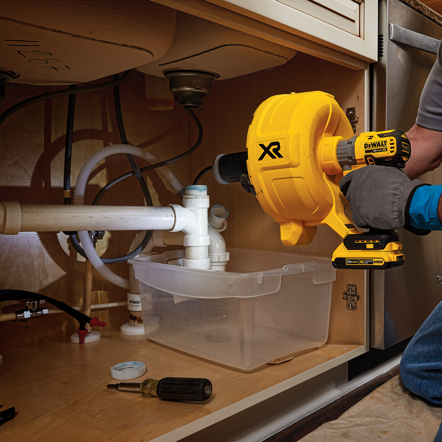 Dewalt dcd200d1 20v max xr drain snake kit hotsell