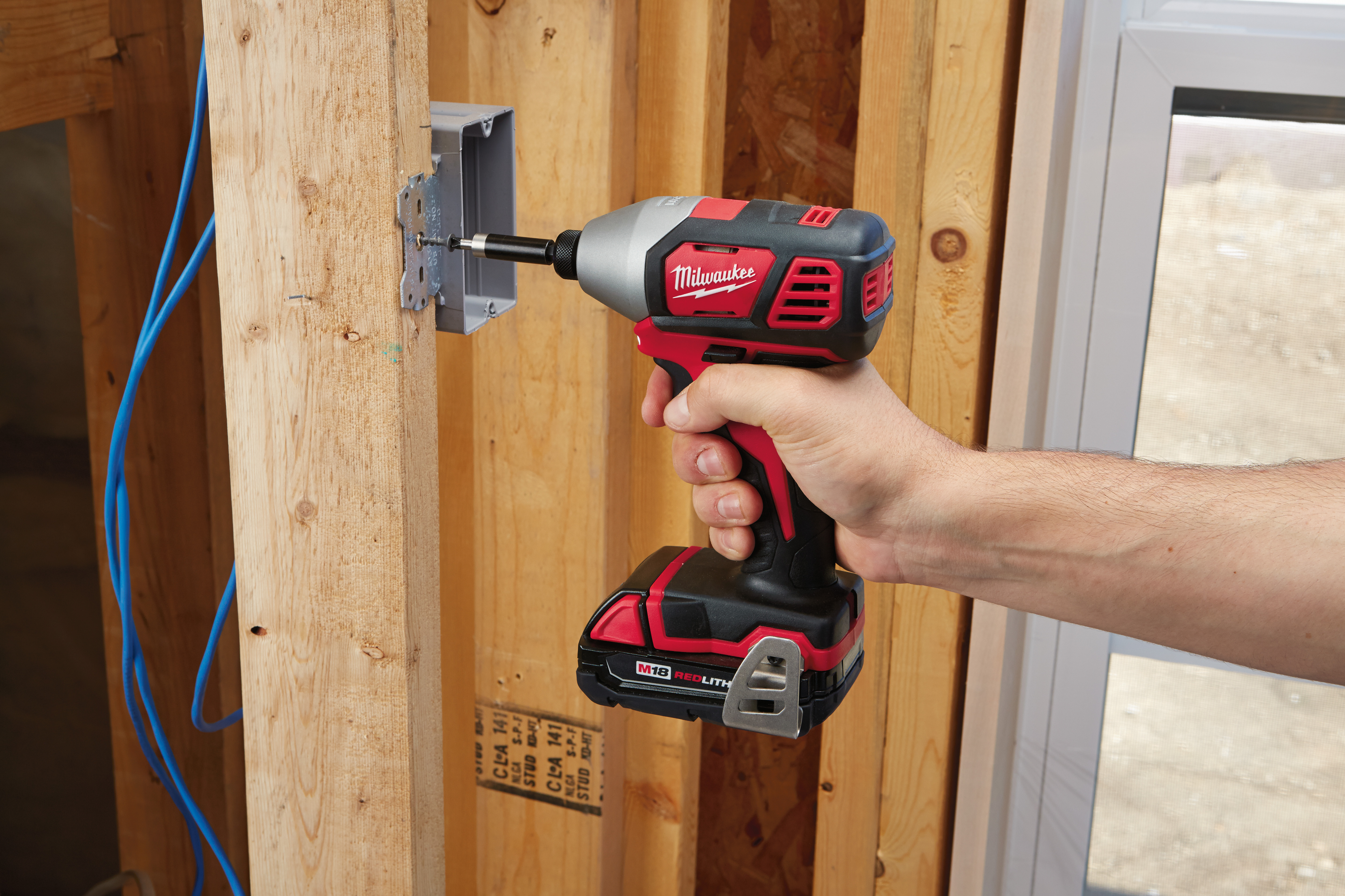 Milwaukee M18 FUEL Brushless 1/4 In. Hex Cordless Impact Driver Kit with  (2) 5.0 Ah Batteries & Charger - Farr's Hardware