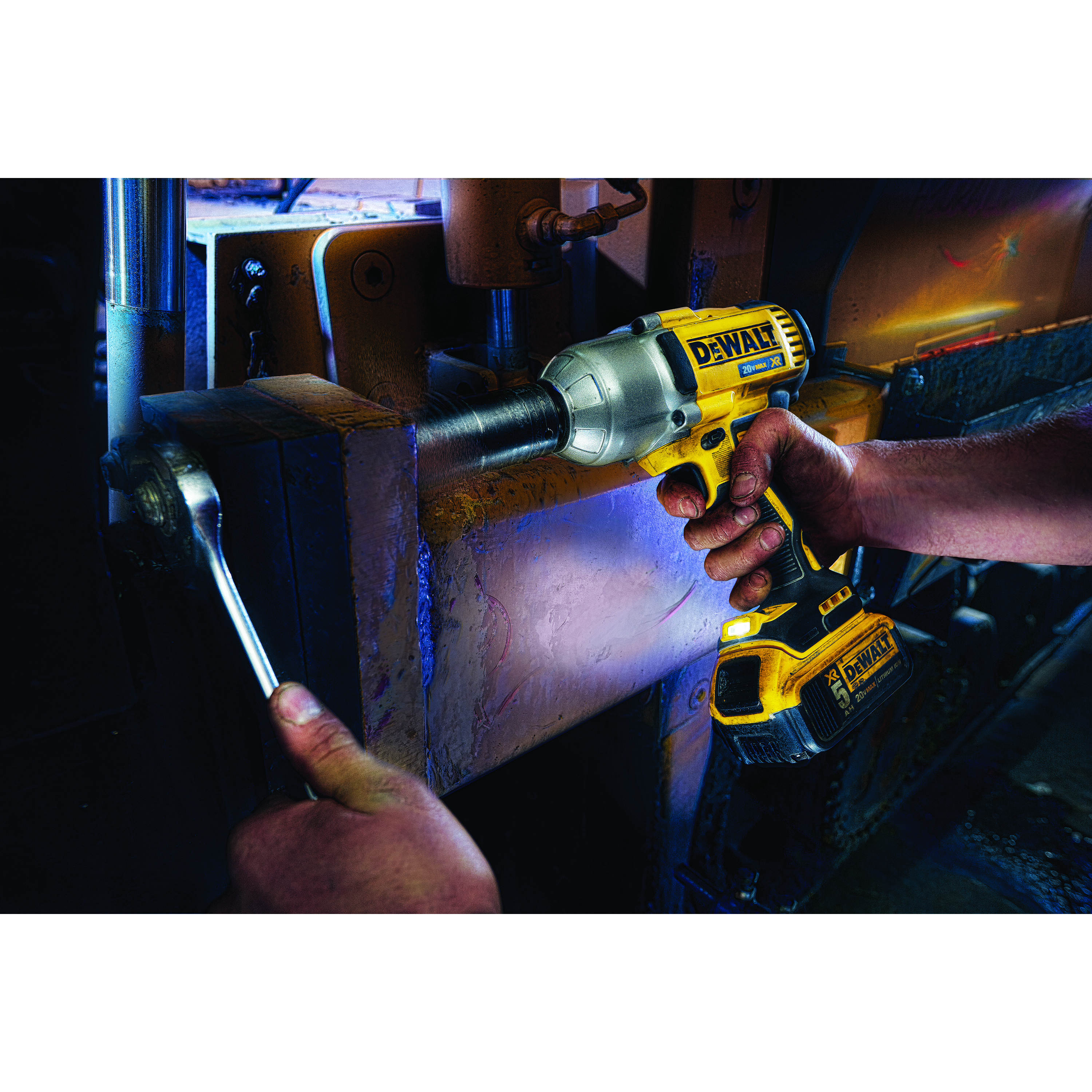 Dewalt DCF899 Cordless Impact Wrench at Rs 27500/piece